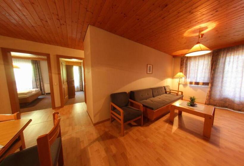 Апартаменты 3 Спальни, Pension Kröll