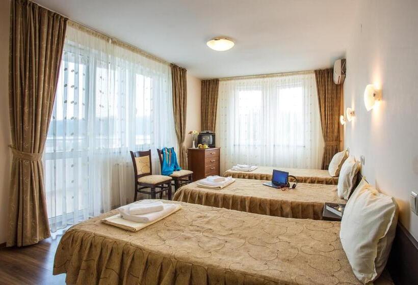 Номер Стандарт Трехместный, Family Hotel Saint Konstantin