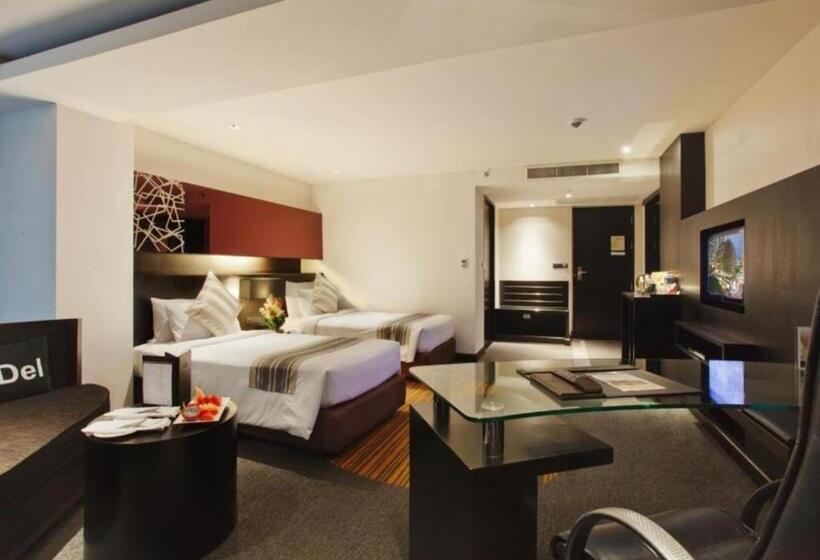 Quarto Deluxe, Golden Tulip Mandison Suites