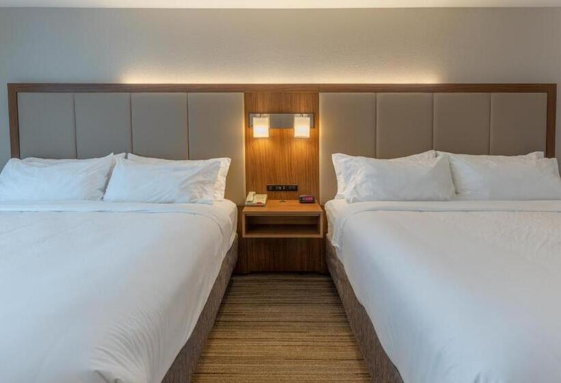 Номер Стандарт Адаптированный для Инвалидов, Holiday Inn Express   Indianapolis   Southeast, An Ihg