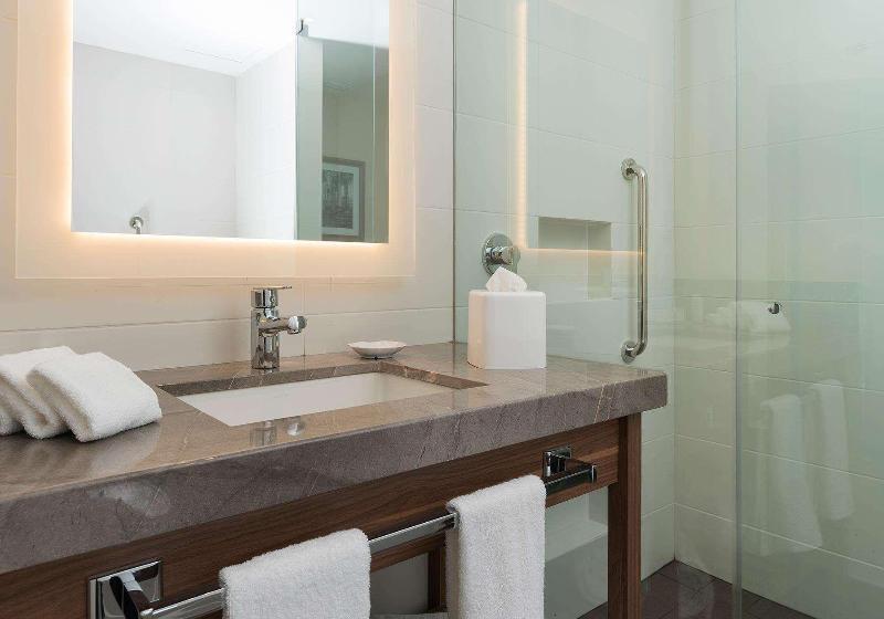 Номер Стандарт, Holiday Inn Express   Indianapolis   Southeast, An Ihg