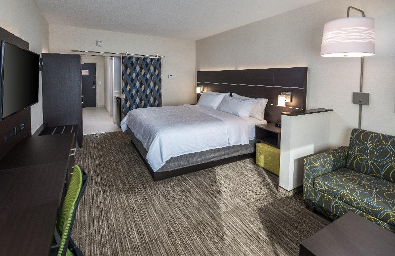 Номер Стандарт Кровать Кинг Адаптированный для Инвалидов, Holiday Inn Express Hotel & Suites Yuma, An Ihg