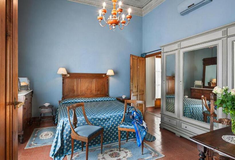 اتاق استاندارد چهار تخته, Palazzo Guadagni