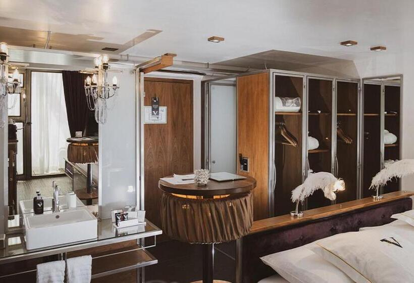 اتاق استاندارد, Backstage Boutique Spa