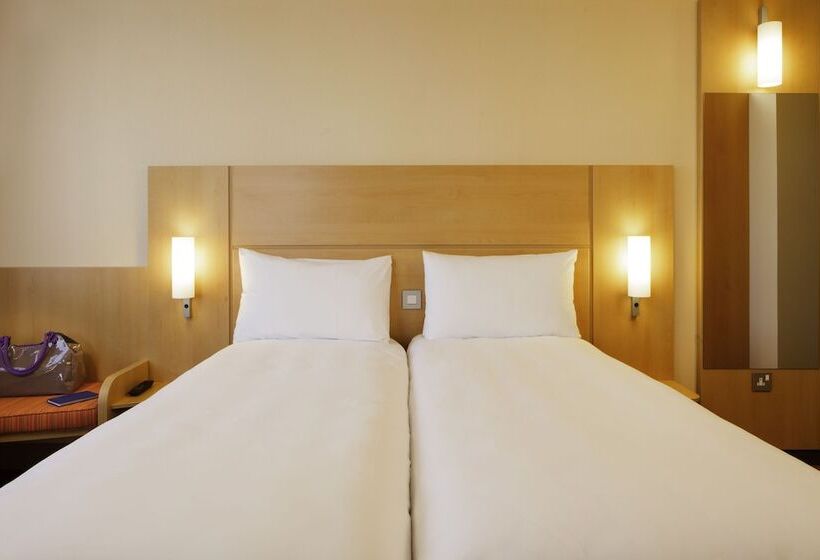 Номер Стандарт, Ibis Aberdeen Centre – Quayside