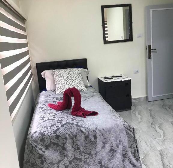 Chambre Deluxe Individuelle, Jordan Tower