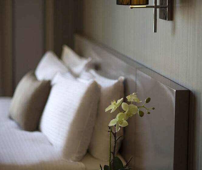 2 Bedroom Superior Room, Parktower Suites