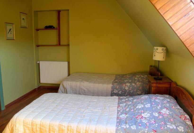 Дом 3 Спальни, Le Clos De Tournes