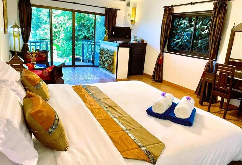 带大床的标准间, Boomerang Village Resort Kata