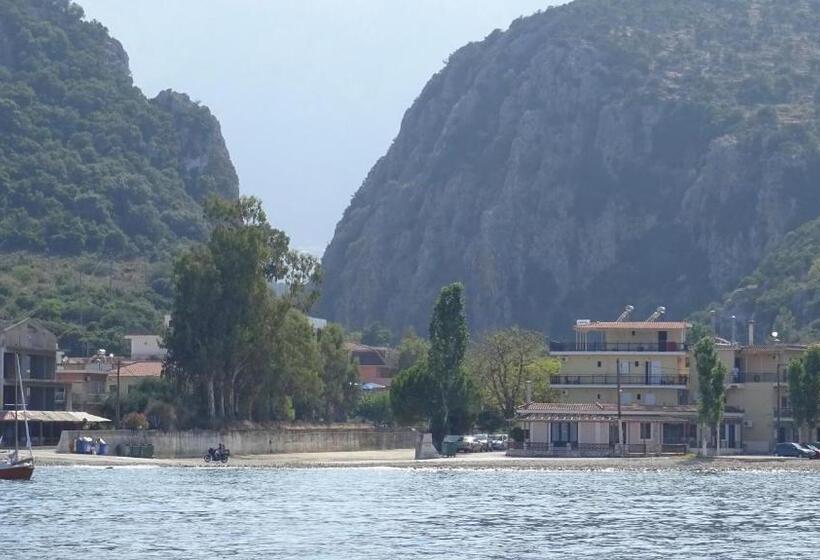 Номер Стандарт, Poros House