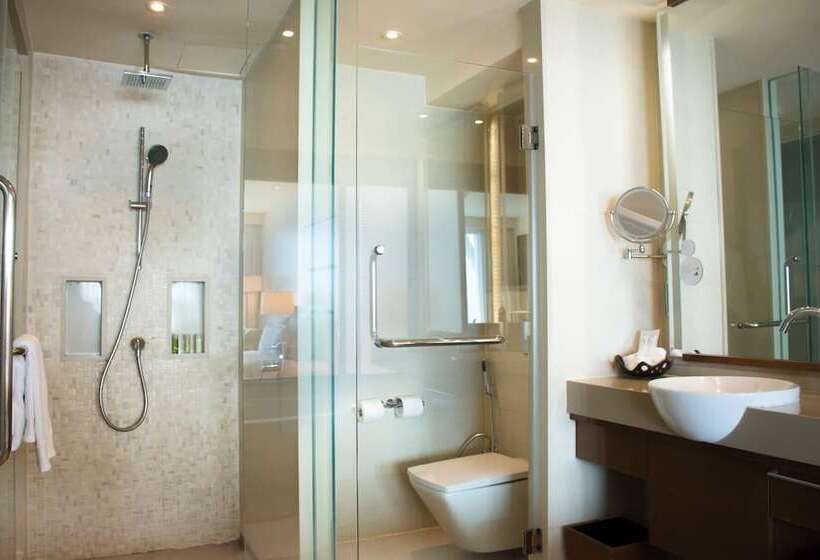 سوئیت پریمیوم با چشم‌انداز دریا, The Westin Siray Bay Resort & Spa, Phuket