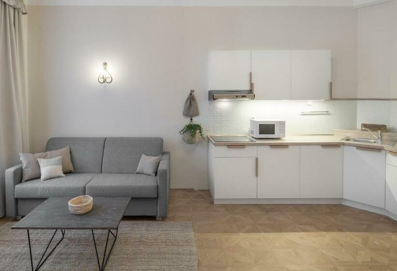 Apartamento 2 Dormitórios, 6 Continents Apartments By Prague Residences