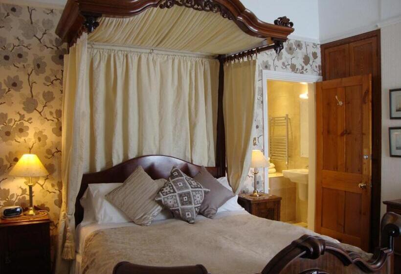 Quarto superior, Ascot House