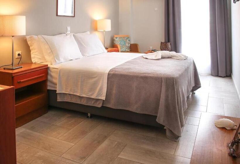 Номер Superior Боковой Вид на Море, Chryssi Akti, Sure Hotel Collection