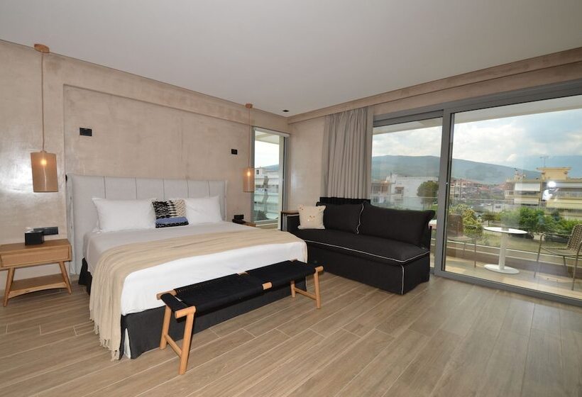 Номер Deluxe, Evilion Sea And Sun