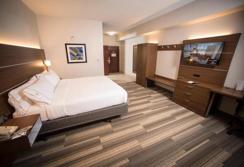 带大床的标准间, Holiday Inn Express Hotel & Suites Lexington Downtown University, An Ihg