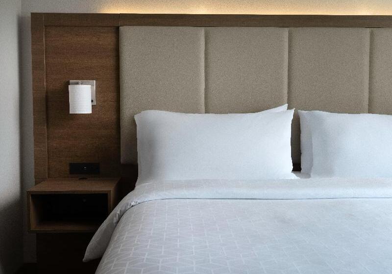 Номер Стандарт, Holiday Inn Express Hotel & Suites Olive Branch, An Ihg