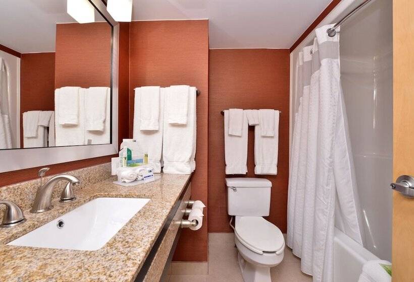 اتاق استاندارد, Holiday Inn Express & Suites   Ocean City, An Ihg