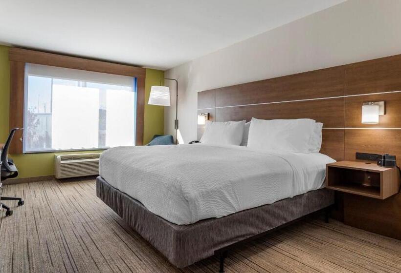 带大床的标准间, Holiday Inn Express Hotel And Suites Natchitoches, An Ihg
