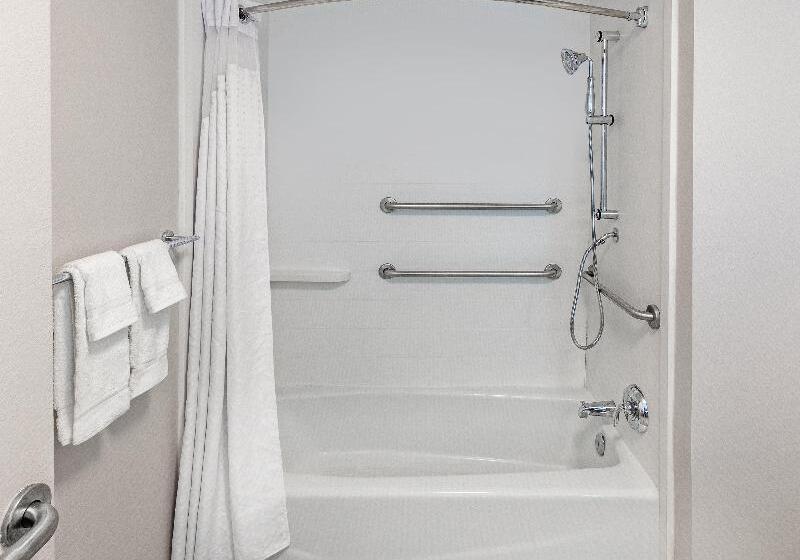 Президентский Люкс, Holiday Inn Express & Suites Baton Rouge East, An Ihg