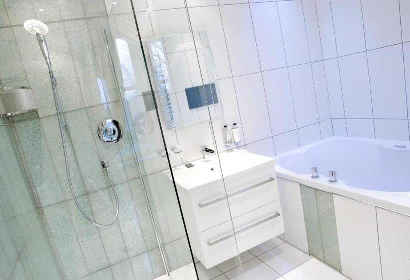 Люкс с гидромассажем, Windermere Suites