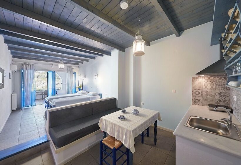 Студио Стандарт с Балконом, Kerame Studios & Apartments