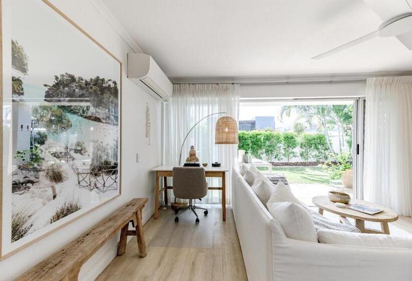 스위트, Noosa Parade Holiday Inn