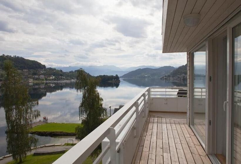 Люкс Вид на Море, Thon Hotel Sandven
