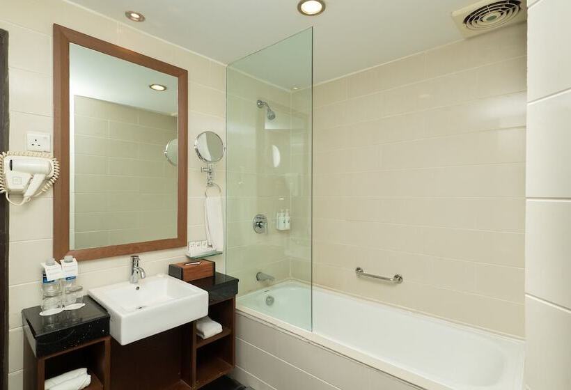 Люкс, Swissbelinn Baloi Batam