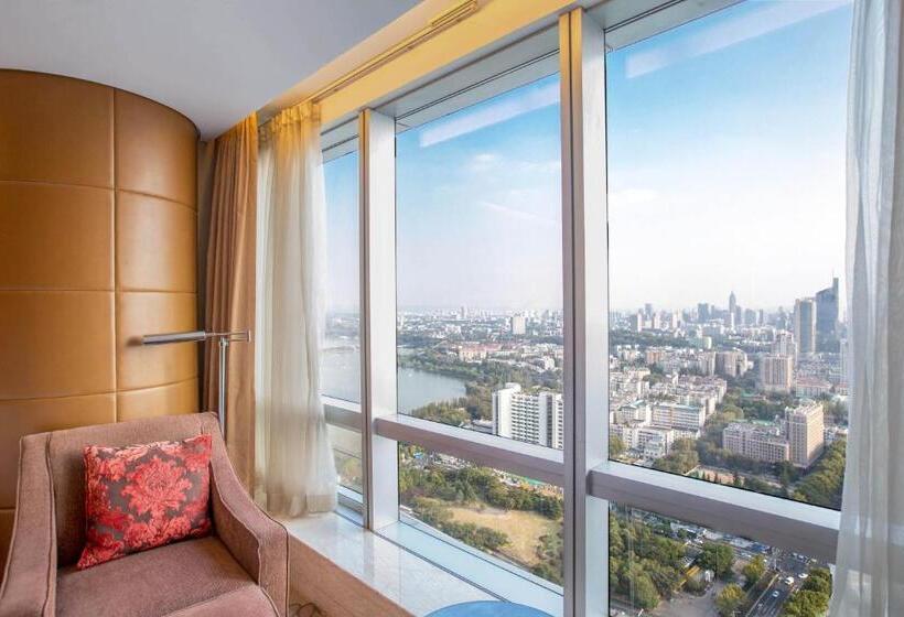 اتاق پریمیوم با چشم‌انداز دریاچه, The Westin Nanjing Xuanwu Lake