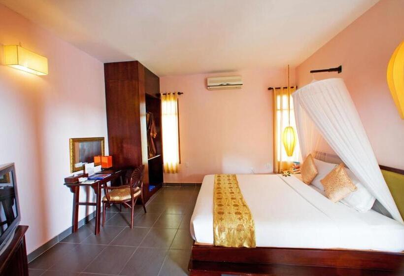 ویلای 3 خوابه با استخر, Romana Resort & Spa