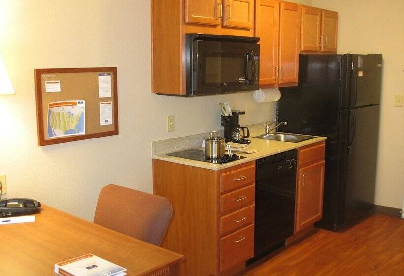 Studio Standard, Candlewood Suites Indianapolis Northwest, An Ihg