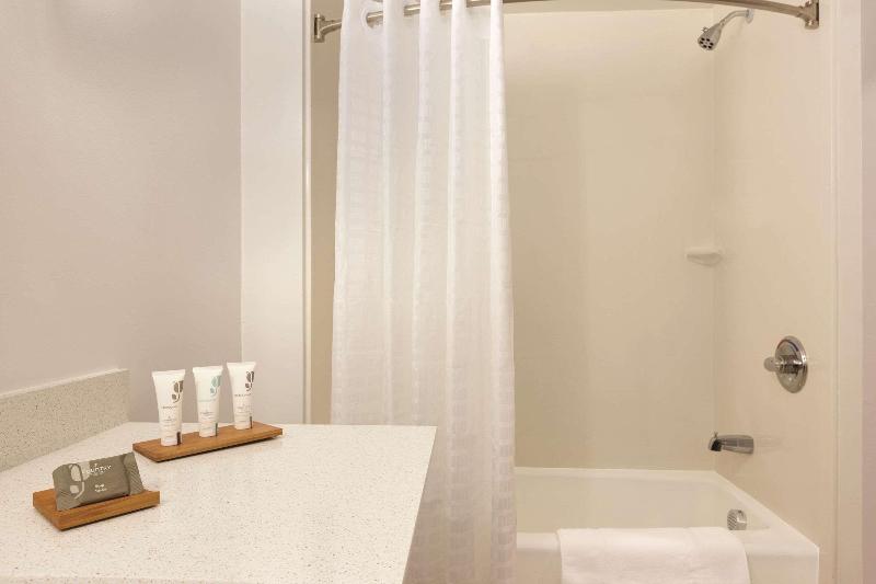 장애인을 위한 킹사이즈 침대 스탠다드 룸, Country Inn & Suites By Radisson, Shreveportairport, La