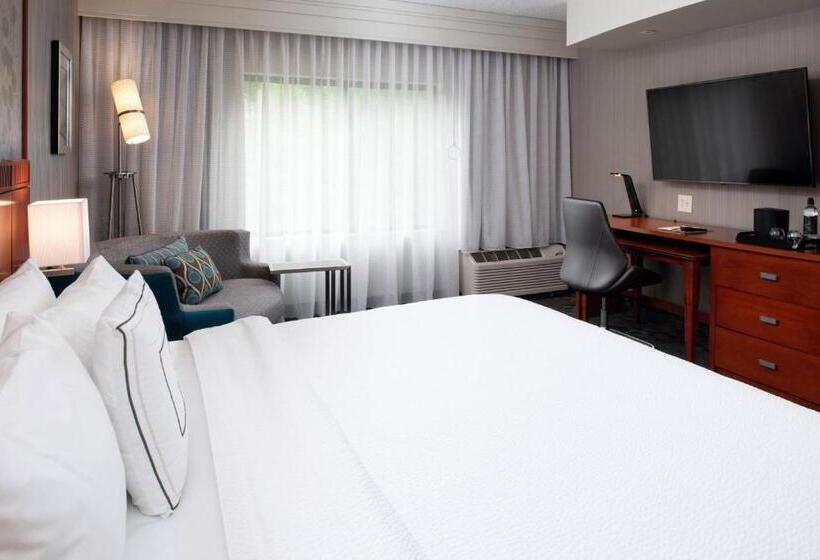 스탠다드 룸 킹사이즈 침대, Courtyard High Point