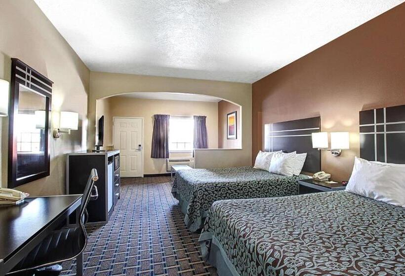 适合残疾人使用的标准间, Days Inn & Suites By Wyndham Houston North   Spring