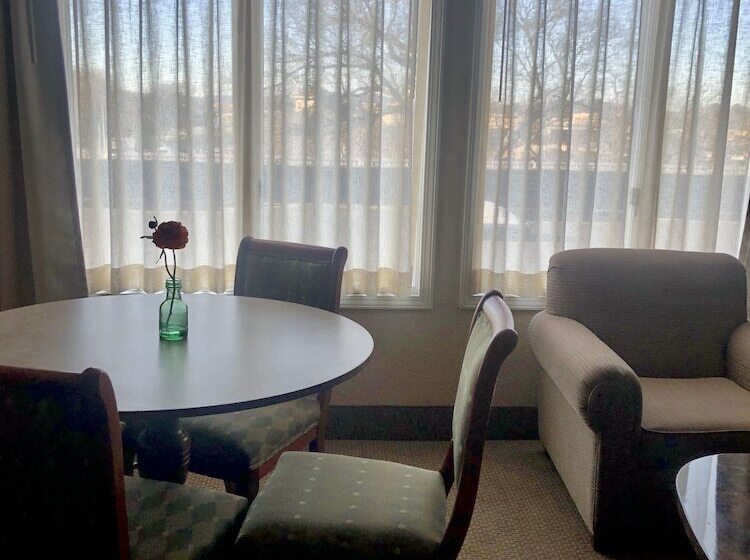 스위트, Hawthorn Extended Stay By Wyndham Rome