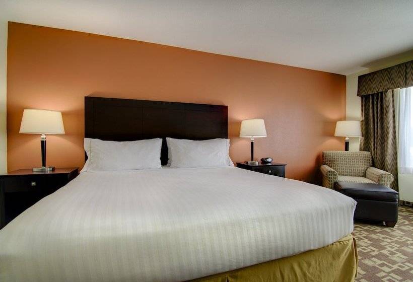 Номер Стандарт, Holiday Inn Express Hotel & Suites Kansas City Sports Complex, An Ihg