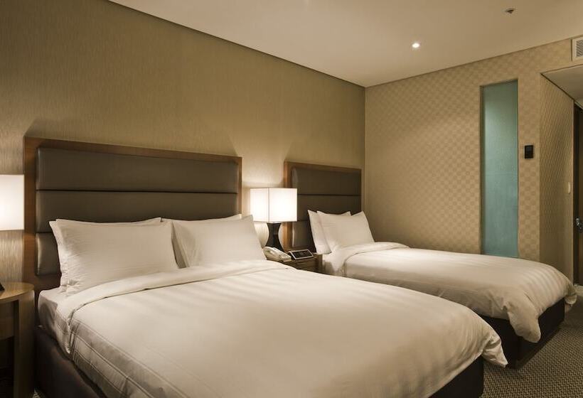 Quarto Deluxe, Lotte City Hotel Mapo