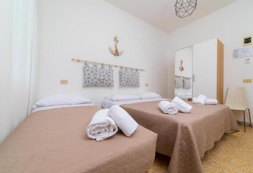 Трехместный Номер Комфорт, 21 Riccione