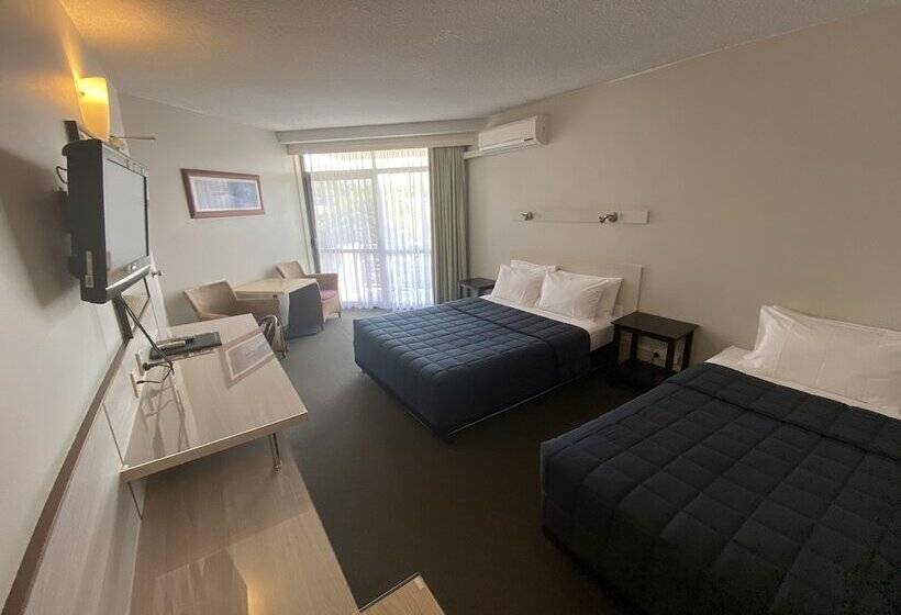 חדר סטנדרט עם מרפסת, East Port Motor Inn
