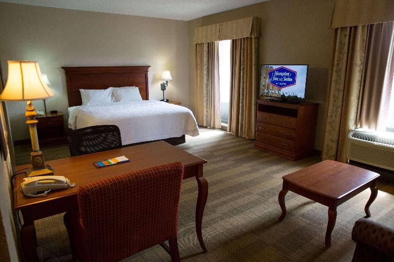 스탠다드 스튜디오 킹침대, Hampton Inn & Suites Grenada