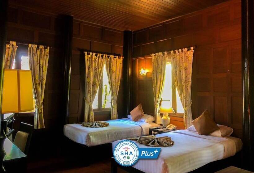 デラックスルーム, Baan Amphawa Resort & Spa