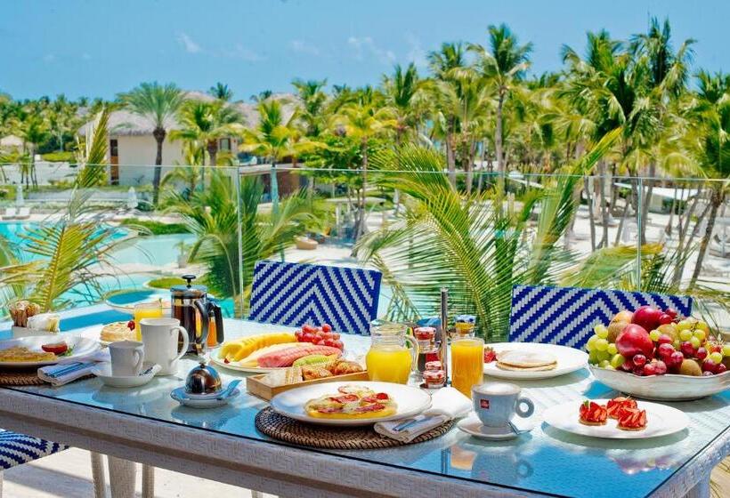 2 Bedrooms Suite Sea View, Eden Roc Cap Cana