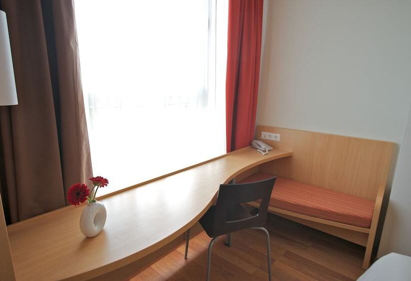 اتاق استاندارد, Ibis Kaunas Centre