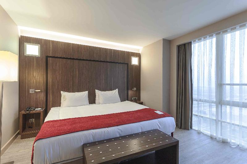 Номер Стандарт, Holiday Inn Express Hotel & Suites Grants   Milan By Ihg