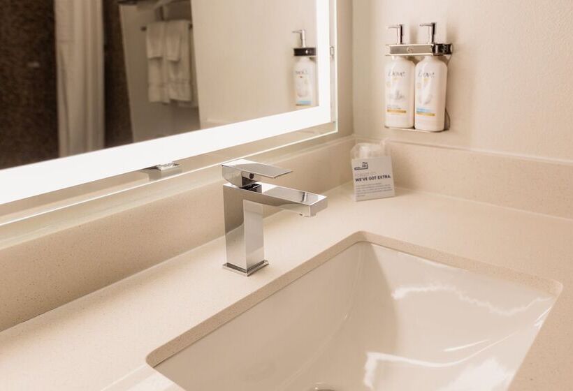 Люкс, Holiday Inn Express & Suites Guthrie By Ihg