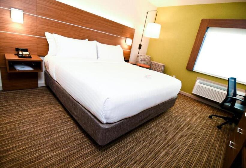 Номер Superior, Holiday Inn Express Hotel & Suites Port Clinton Catawba Island, An Ihg