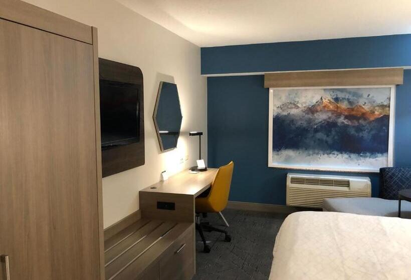 标准间带漩涡浴缸, Holiday Inn Express & Suites Donegal, An Ihg