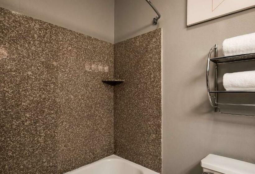 Люкс Кровать Кинг, Best Western Plus New Cumberland