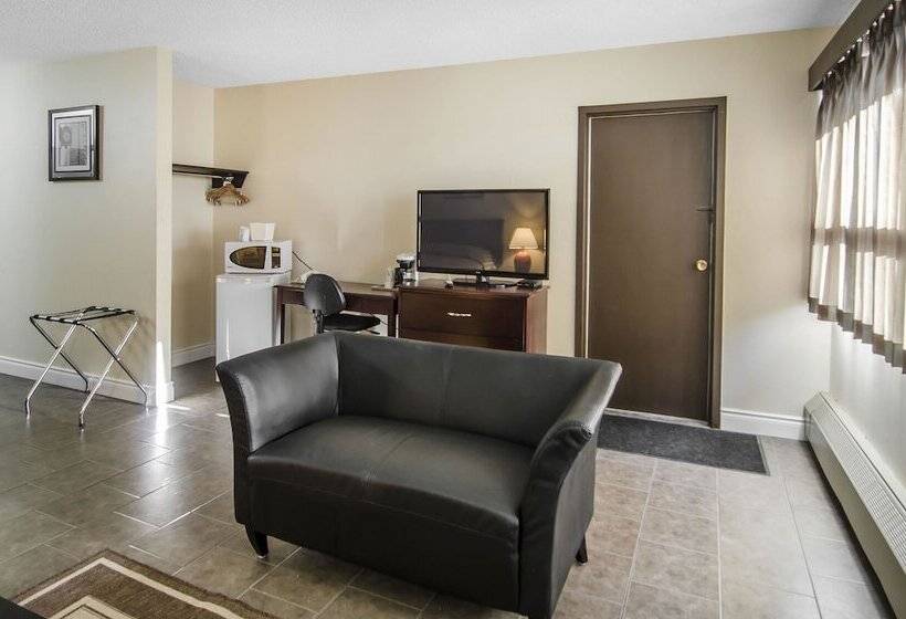 Люкс, Econo Lodge  Lloydminster